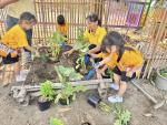 รับพระราชพระบรมฉายาลักษณ์ของพระบาทสมเด็จพระเจ้าอยู่หัว รัชกาลที่...